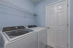 876 Gulf Pavilion Dr, Naples, FL 34108 - Photo 16