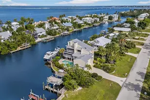 1290 Bay Dr, Sanibel, FL 33957 - Photo 42