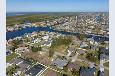 3805 SW 3rd St, Cape Coral, FL 33991 - Photo 6