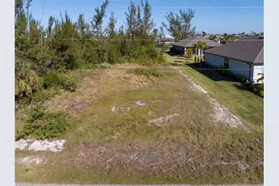 3805 SW 3rd St, Cape Coral, FL 33991 - Photo 4