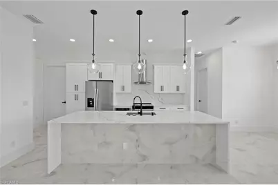 417 Tropicana Pkwy W, Cape Coral, FL 33993 - Photo 6