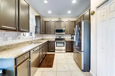 8657 Sumner Ave, Fort Myers, FL 33908 - Photo 6