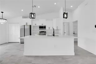 2927 8th St SW, Lehigh Acres, FL 33976 - Photo 12