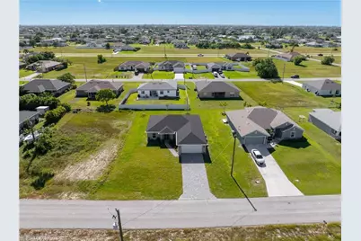 2052 NW 17th St, Cape Coral, FL 33993 - Photo 6