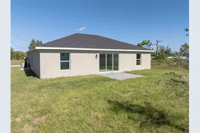 2052 NW 17th St, Cape Coral, FL 33993 - Photo 8