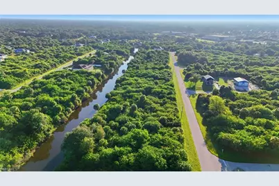 346 Rutland Cir, Port Charlotte, FL 33954 - Photo 8