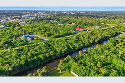 346 Rutland Cir, Port Charlotte, FL 33954 - Photo 10