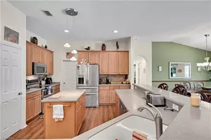 9609 Gladiolus Blossom Ct, Fort Myers, FL 33908 - Photo 14