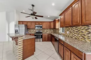 [Address not provided], Cape Coral, FL 33991 - Photo 8