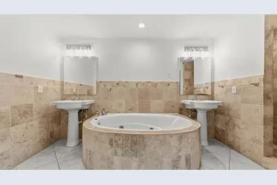 [Address not provided], Cape Coral, FL 33991 - Photo 18