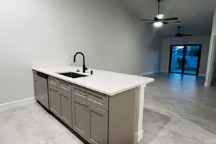 4608 SW 8th Ct, Cape Coral, FL 33914 - Photo 2