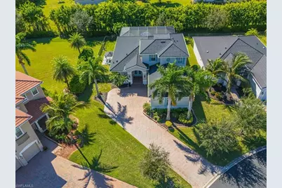 17100 Wrigley Cir, Fort Myers, FL 33908 - Photo 2