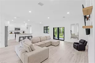 1158 E Benbow Cir, Labelle, FL 33935 - Photo 8