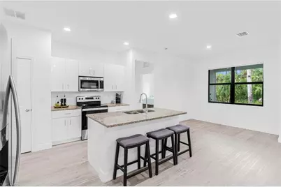 1158 E Benbow Cir, Labelle, FL 33935 - Photo 10