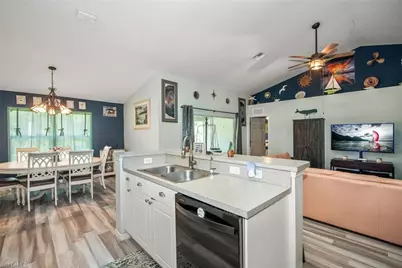 2005 McArthur Ave, Alva, FL 33920 - Photo 10