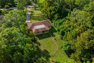 460 3rd St SW, Naples, FL 34117 - Photo 8