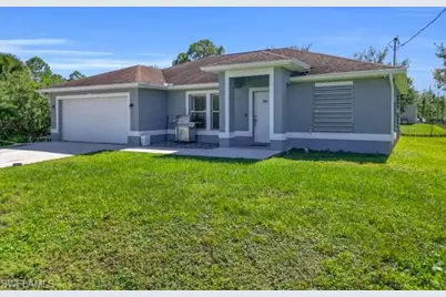 3203 38th St W, Lehigh Acres, FL 33971 - Photo 4