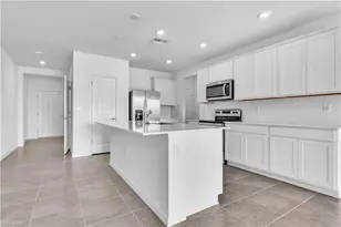 1426 Weeping Willow Ct, Cape Coral, FL 33909 - Photo 18