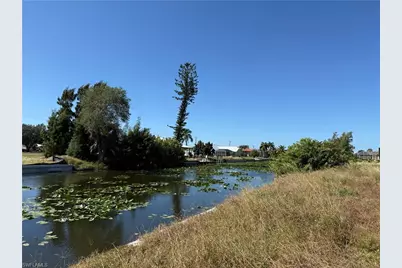 118 SW 31st Ter, Cape Coral, FL 33914 - Photo 6