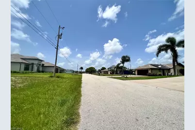 1414 SW 1st Pl, Cape Coral, FL 33991 - Photo 4