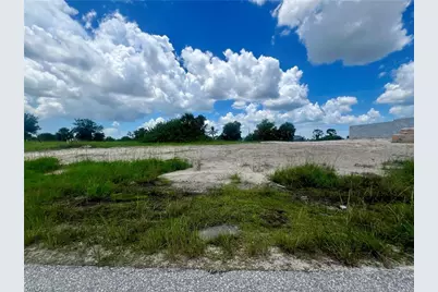 530 NW 18th Pl, Cape Coral, FL 33993 - Photo 4