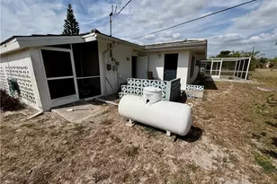 320 Hollywood St, Lehigh Acres, FL 33936 - Photo 42