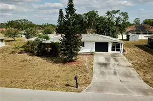 320 Hollywood St, Lehigh Acres, FL 33936 - Photo 1