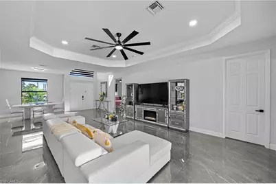 2419 Country Club Blvd, Cape Coral, FL 33990 - Photo 10