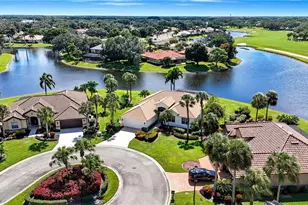 12570 Lake Run Dr, Fort Myers, FL 33913 - Photo 4