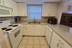 20 Cosmopolitan Dr, Lehigh Acres, FL 33936 - Photo 4