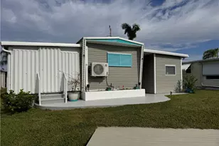 81 Sun Cir, Fort Myers, FL 33905 - Photo 2