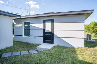 331 Detroit Ave, Fort Myers, FL 33905 - Photo 4