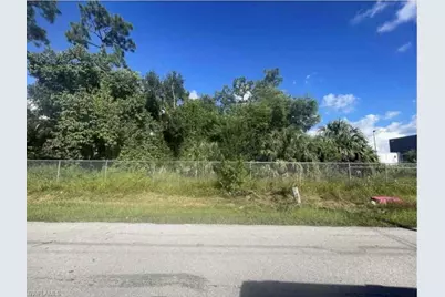 6251 Hamilton Dr, Fort Myers, FL 33905 - Photo 6