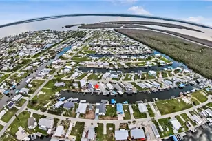 3820 Coconut Dr, Saint James City, FL 33956 - Photo 14