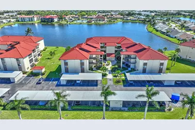 11110 Caravel Cir #306, Fort Myers, FL 33908 - Photo 2