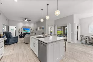 12721 Meadow Pine Ln, Fort Myers, FL 33913 - Photo 10