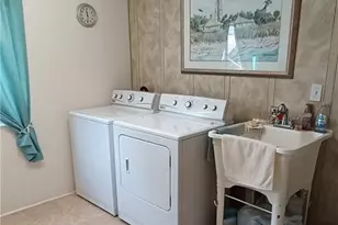 737 Knotty Pine Cir, North Fort Myers, FL 33917 - Photo 10