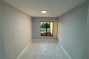 3213 33rd St SW, Lehigh Acres, FL 33976 - Photo 12