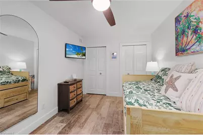 10562 Gulf Shore Dr #101/102, Naples, FL 34108 - Photo 2