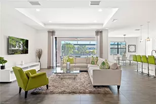 5139 Manor Ct, Cape Coral, FL 33904 - Photo 4