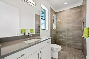 5139 Manor Ct, Cape Coral, FL 33904 - Photo 20