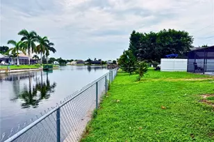 1813 Hancock Bridge Pkwy, Cape Coral, FL 33990 - Photo 36