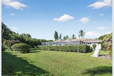 690 Murex Dr, Naples, FL 34102 - Photo 16