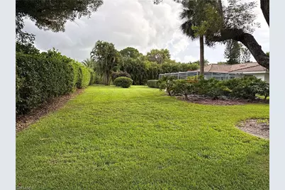 690 Murex Dr, Naples, FL 34102 - Photo 4