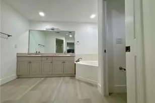 142 SW 34th Pl, Cape Coral, FL 33991 - Photo 8