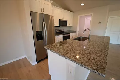 1914 NE 13th Pl, Cape Coral, FL 33909 - Photo 4