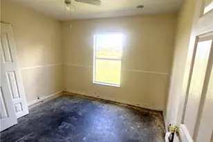 4118 33rd St SW, Lehigh Acres, FL 33976 - Photo 10