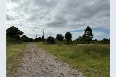 3604 72nd St W, Lehigh Acres, FL 33971 - Photo 4