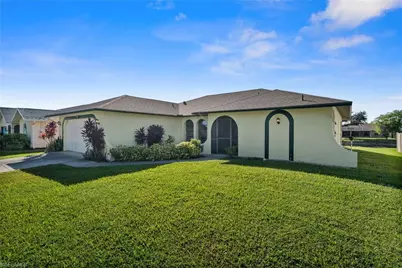 166 SE 20th St, Cape Coral, FL 33990 - Photo 2