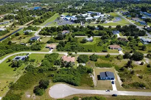 515 Croydon Ave S, Lehigh Acres, FL 33974 - Photo 4